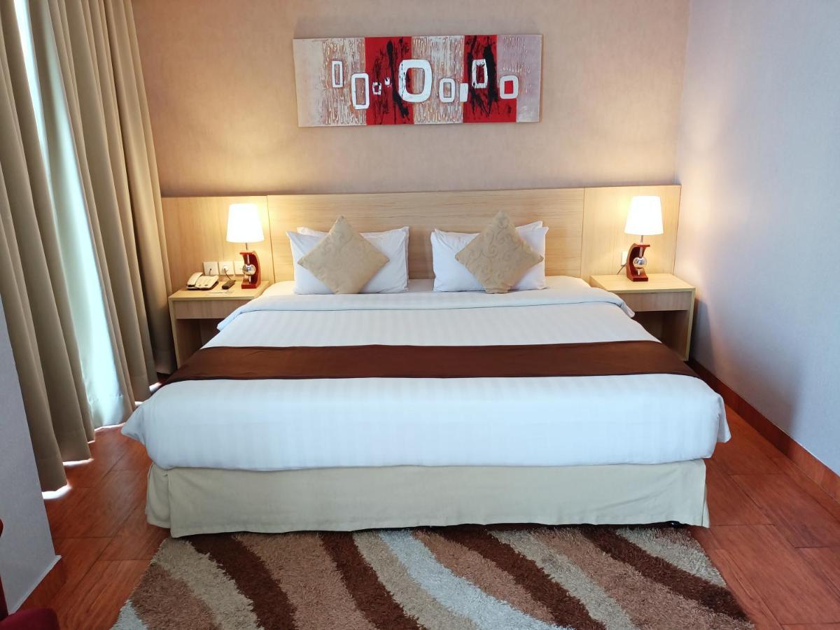 Days Hotel & Suites By Wyndham Jakarta Airport Tangerang Exterior photo