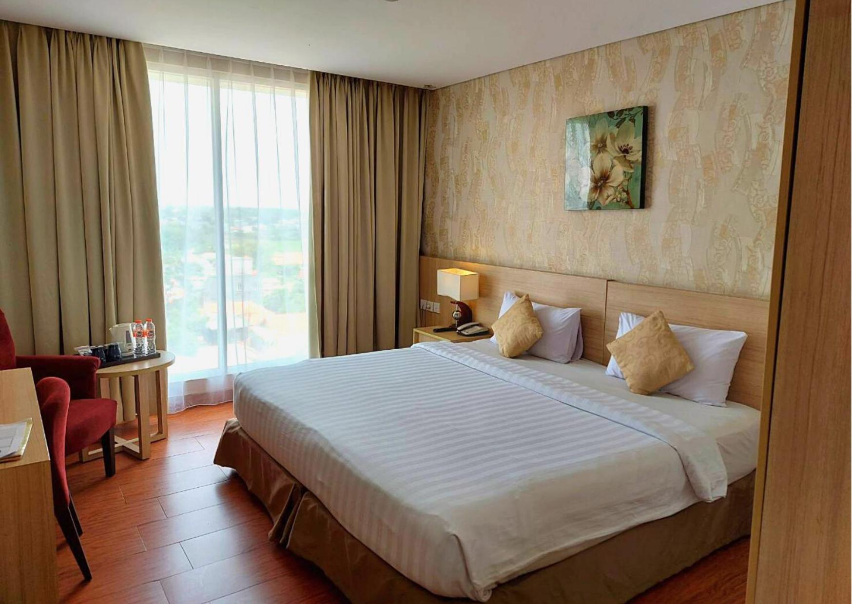 Days Hotel & Suites By Wyndham Jakarta Airport Tangerang Exterior photo