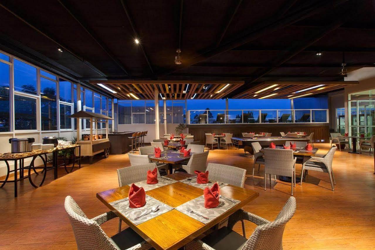 Days Hotel & Suites By Wyndham Jakarta Airport Tangerang Exterior photo